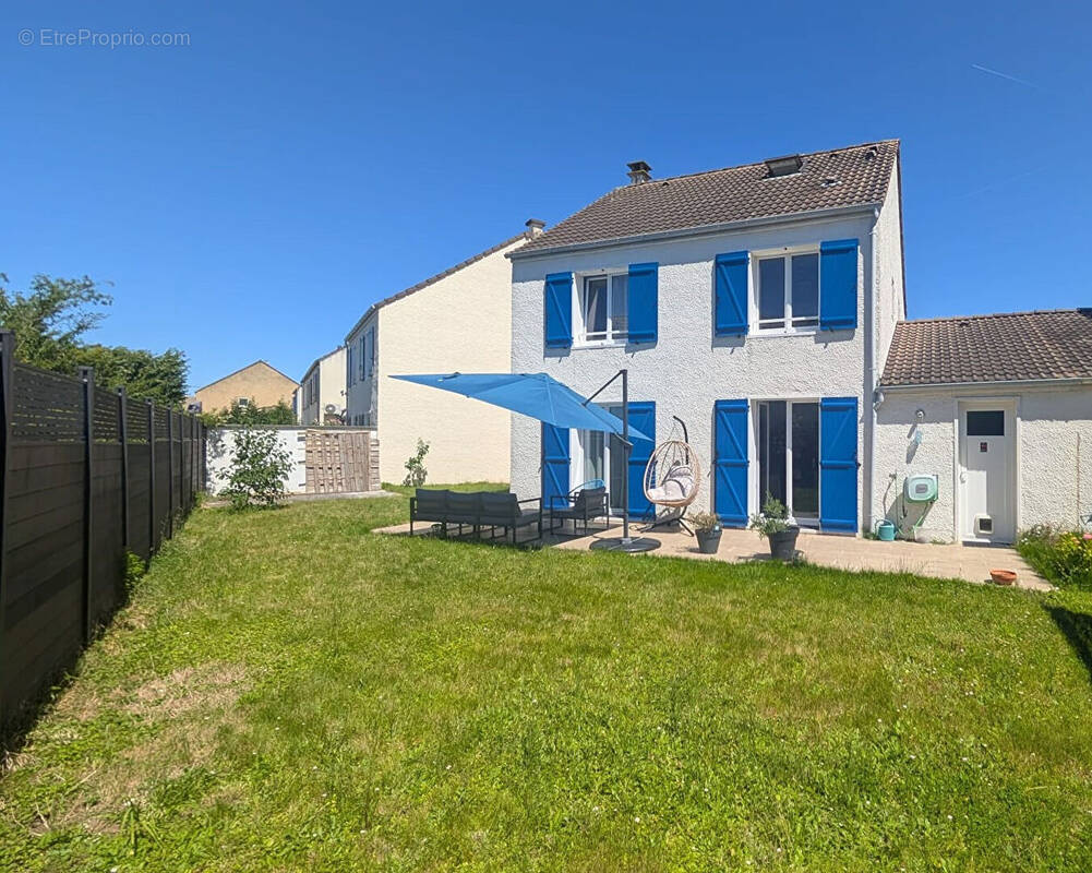 Maison à BERNES-SUR-OISE