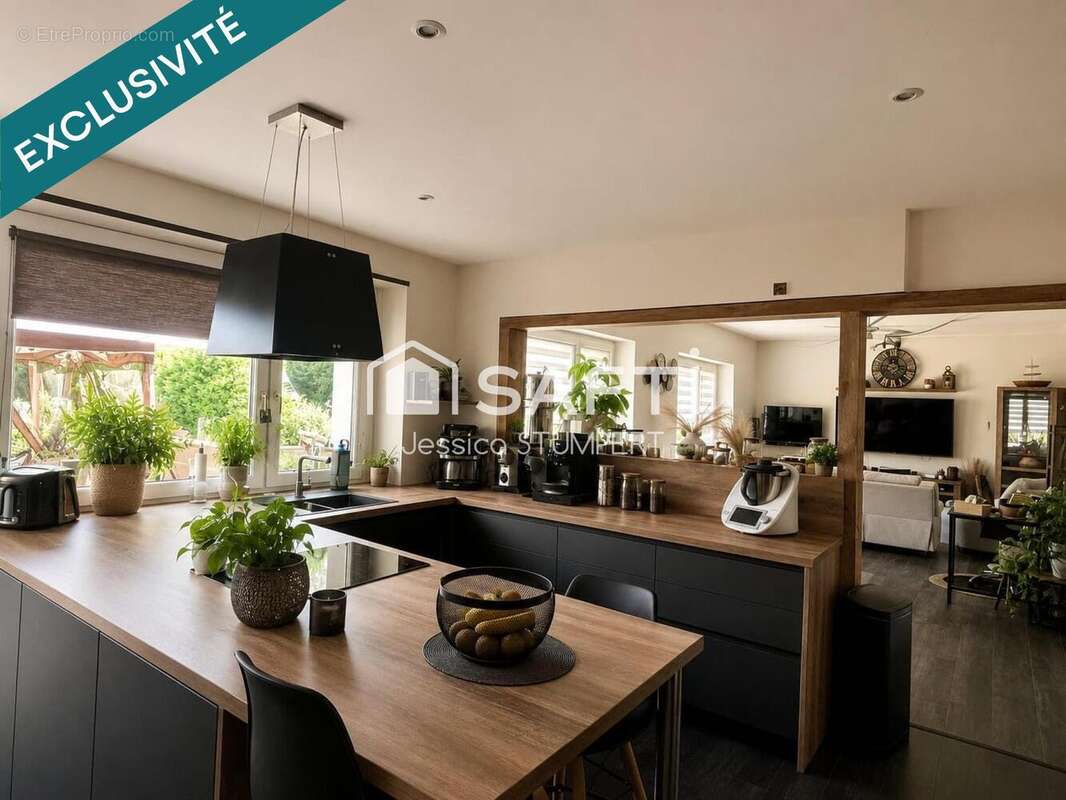 Maison 113 m² à Stiring-Wendel  - photo 2