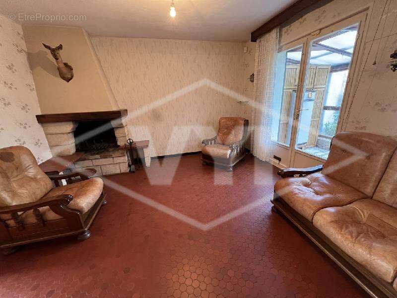 Maison à COMBS-LA-VILLE