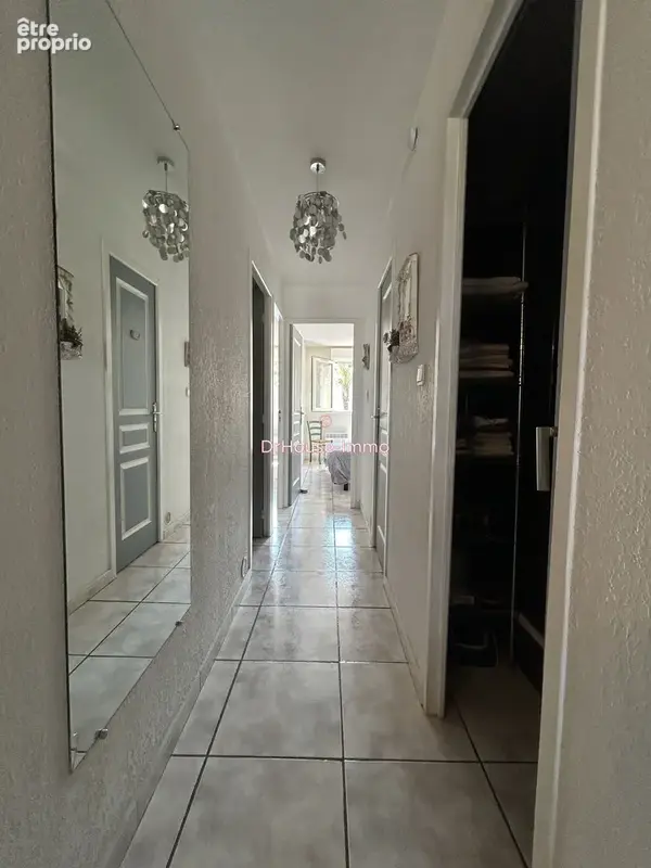 Appartement 70 m² à Sainte-Marie  - photo 9