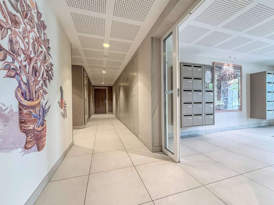 Appartement à MONT-SAINT-AIGNAN