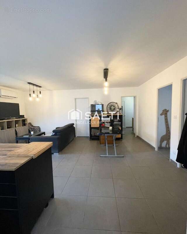 Photo 2 - Maison à PAULHAN