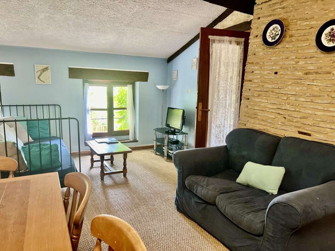 Appartement à BALEYSSAGUES