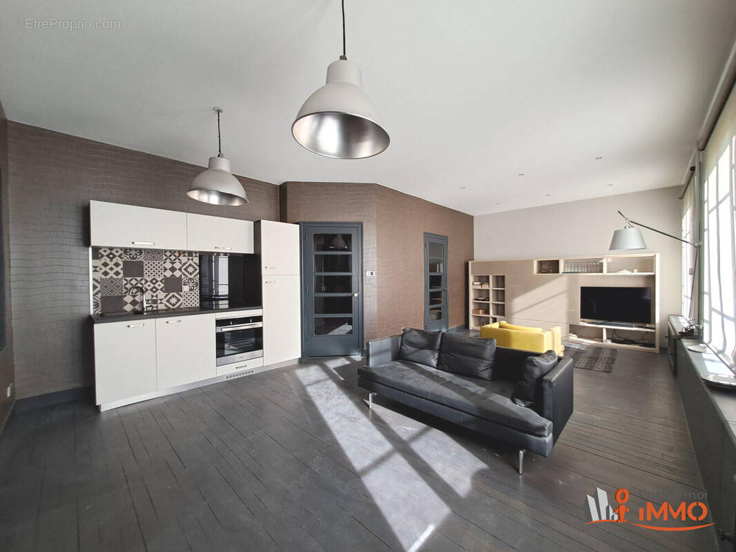 Appartement à SAINT-ETIENNE