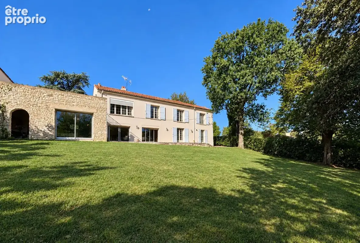 Photo Maison à Niort au prix de 375 000€