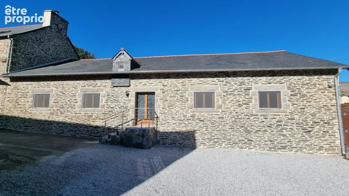 CÔTES-D'ARMOR, Plussulien, Magnifique longère de 5 chambres avec logement attenant de 3 chambres et dépendances - photo 9