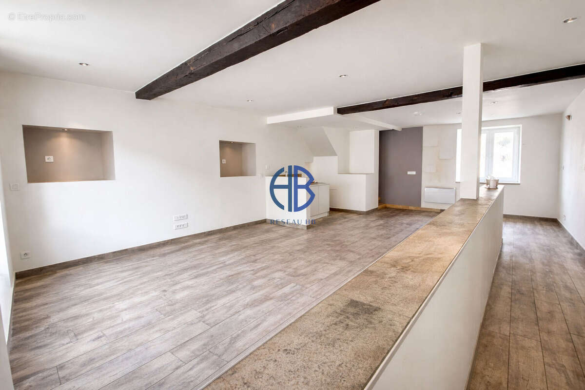 Appartement à LES ABRETS
