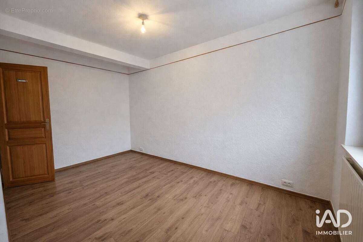 Photo 2 - Appartement à AUDUN-LE-TICHE