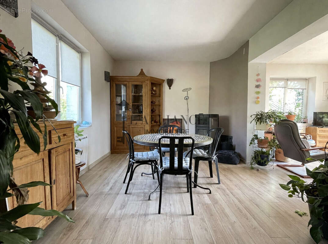 Maison 107 m² à Mory  - photo 2