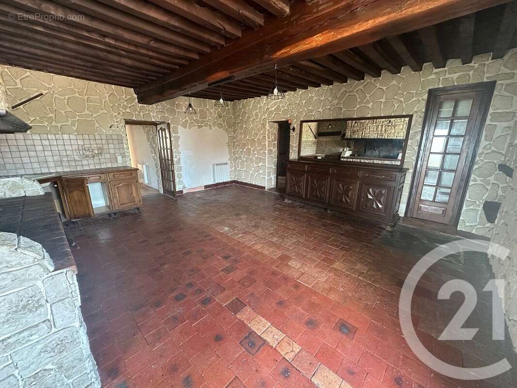 Maison 125 m² à Cervon  - photo 4