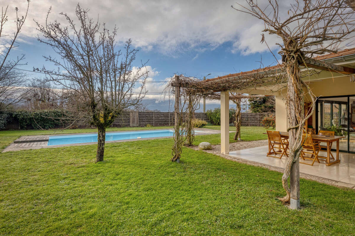 Maison à BRIE-ET-ANGONNES