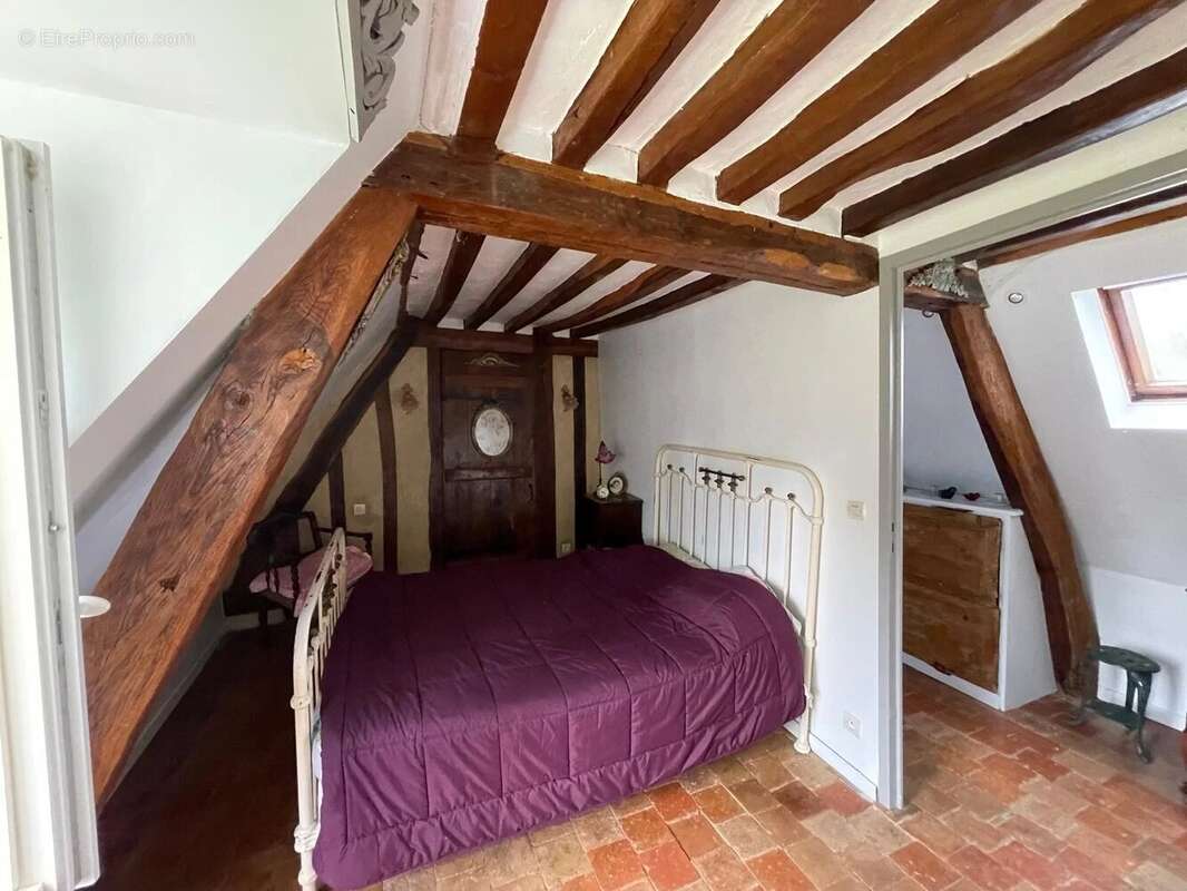 Maison à CORMEILLES