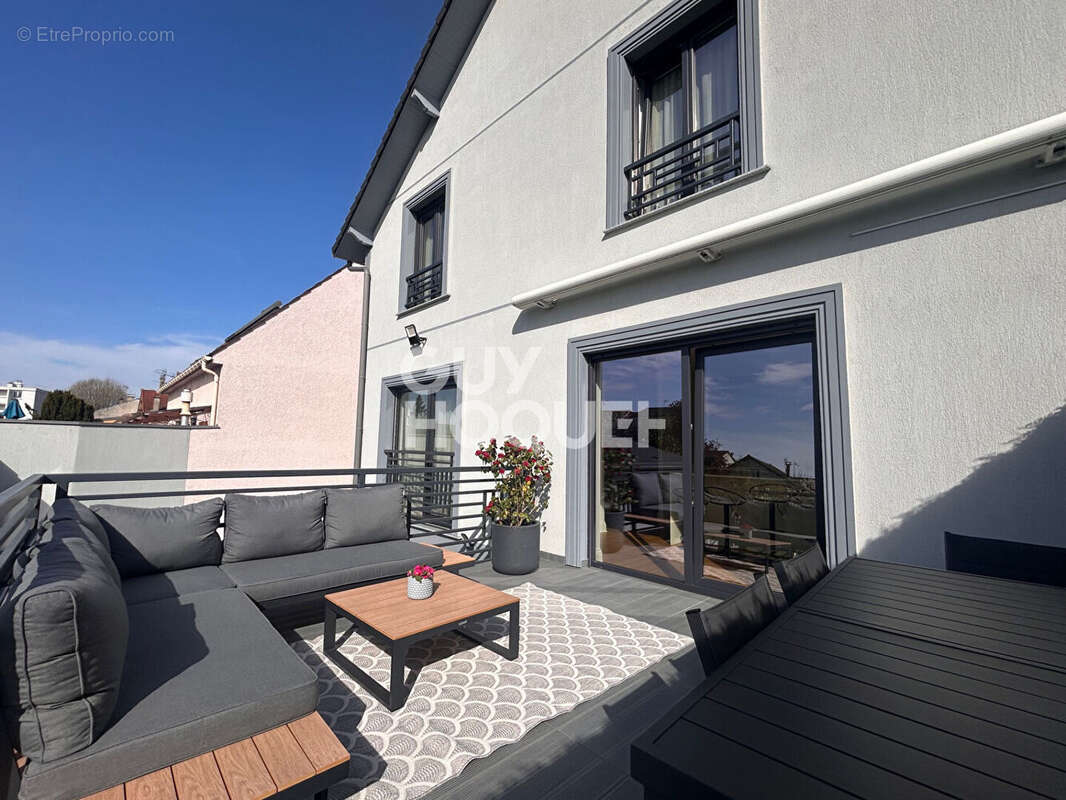 Maison à LES PAVILLONS-SOUS-BOIS