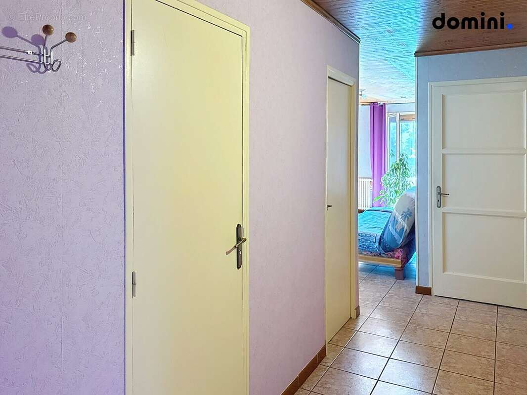 Maison à MONTCHANIN