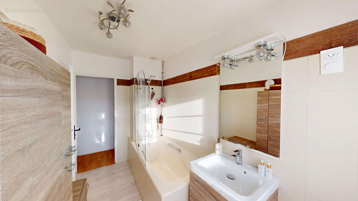 Maison à BALLANCOURT-SUR-ESSONNE