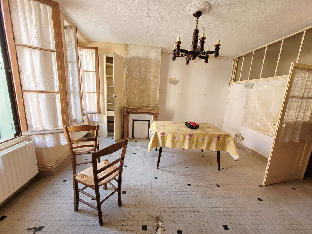 Maison à AIX-EN-OTHE