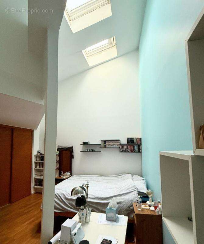 Maison à PARIS-19E
