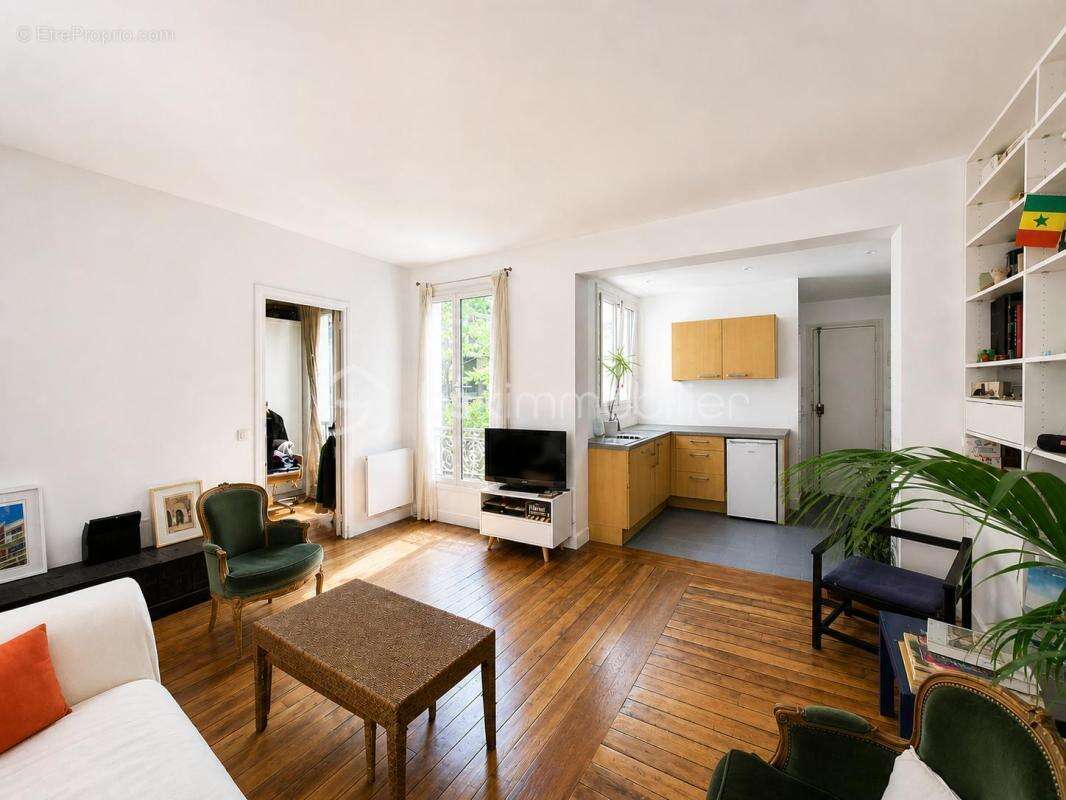 Appartement à PARIS-11E