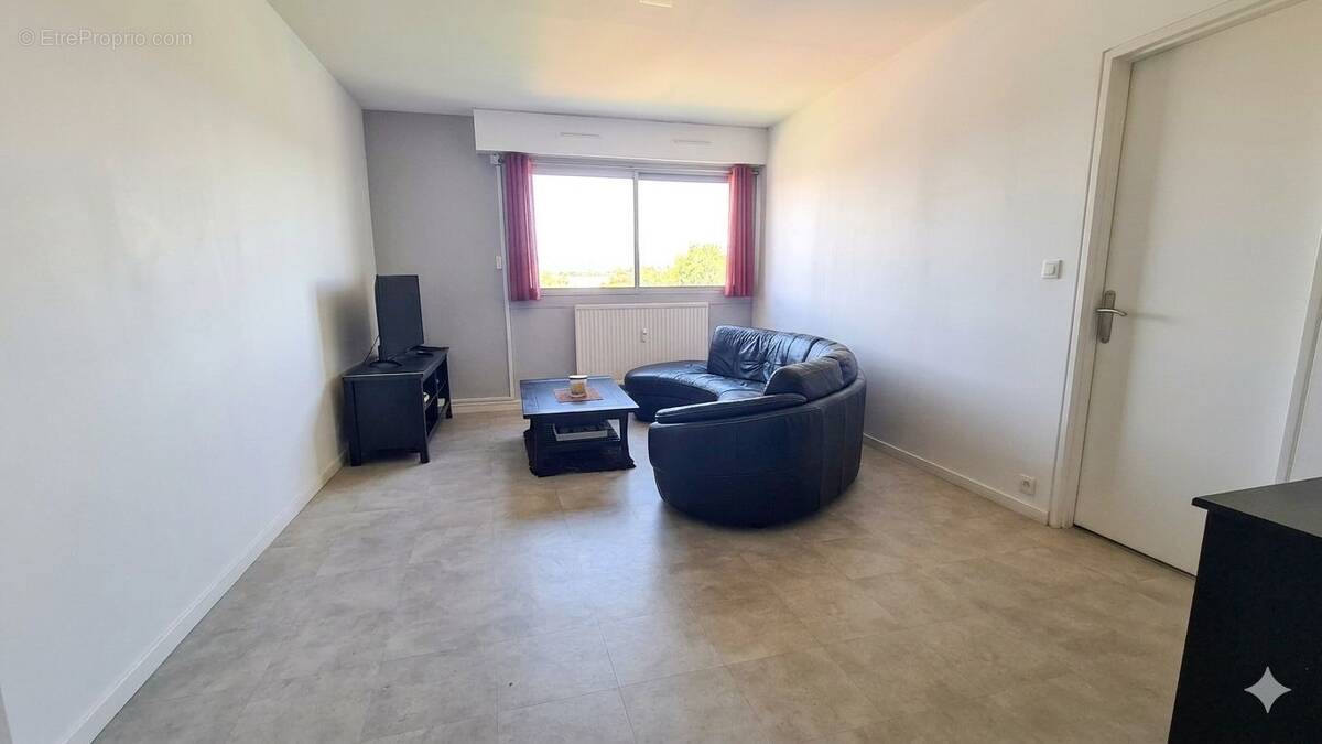 Spacieux T2 lumineux avec ascenseur, parking et cave - photo 1