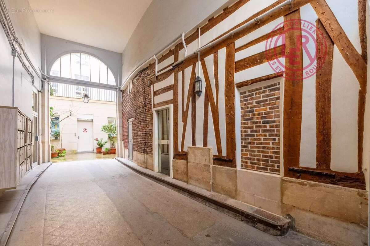 Appartement à PARIS-3E