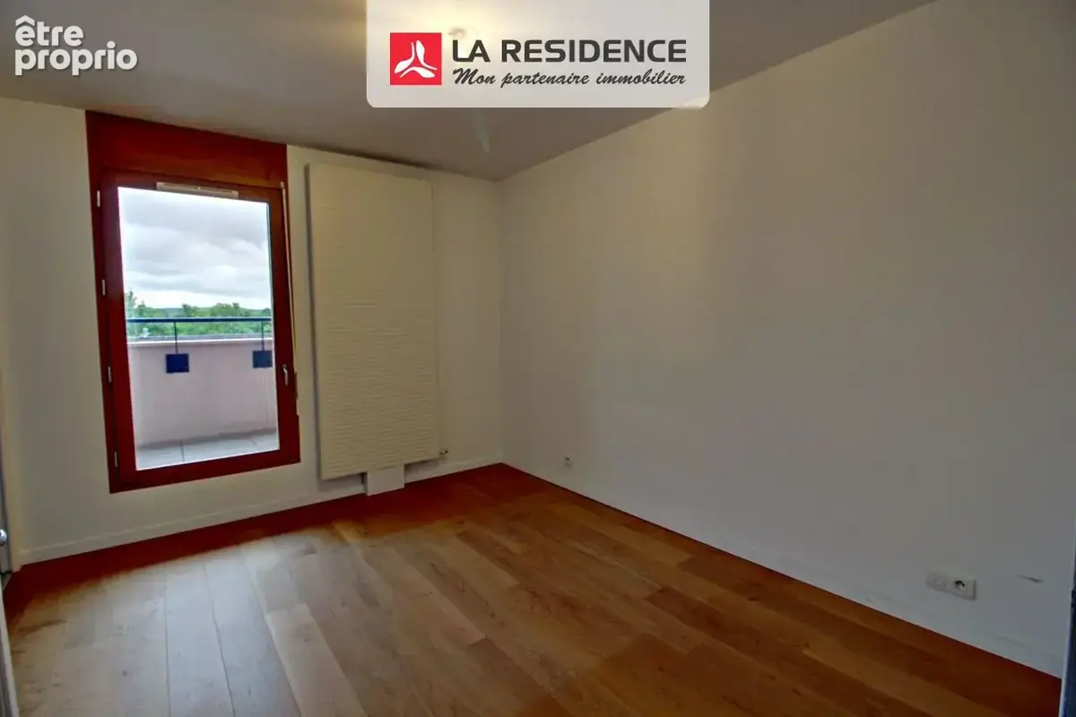 Appartement 94 m² à Les Mureaux  - photo 9