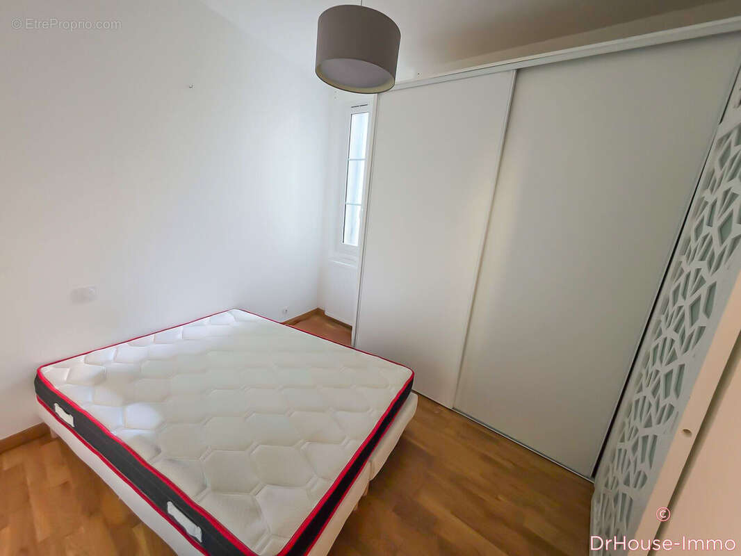 Appartement 44 m² à Tours  - photo 6