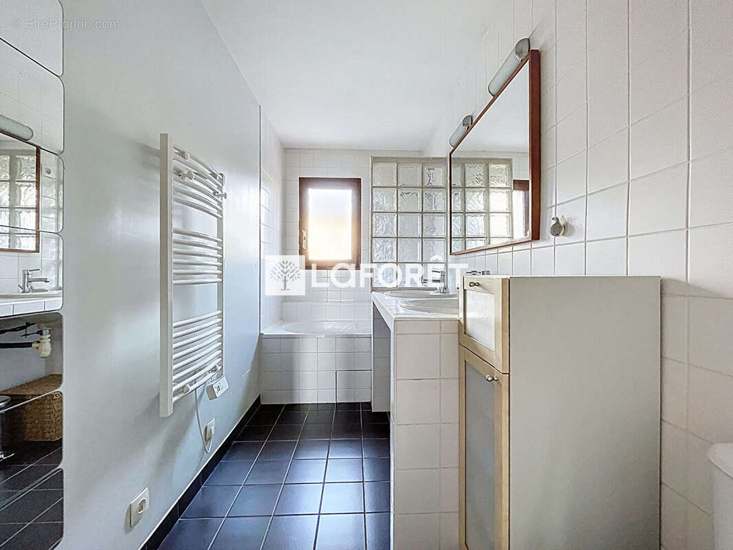 Appartement à CALUIRE-ET-CUIRE