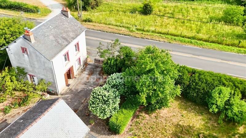 Maison à MAGNAC-LAVAL