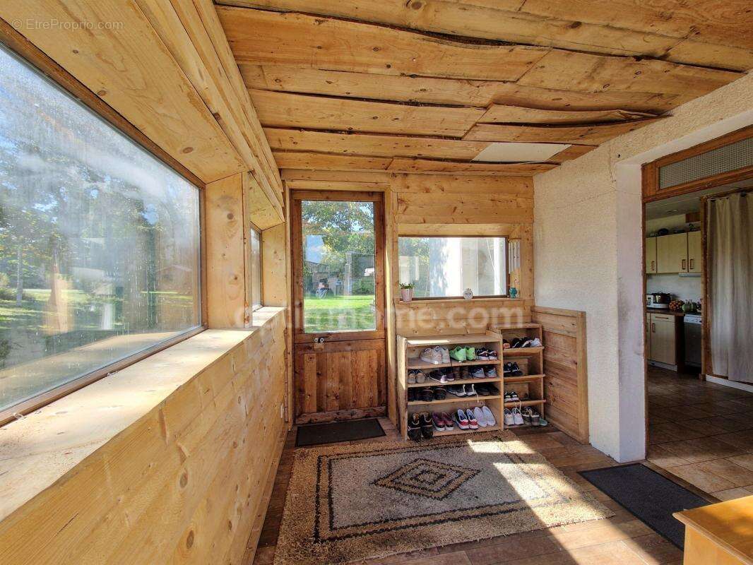 Maison à vendre - 3 pièces sur magnifique terrain arboré de 8900 m² - Esves le Moutier (37) - photo 2