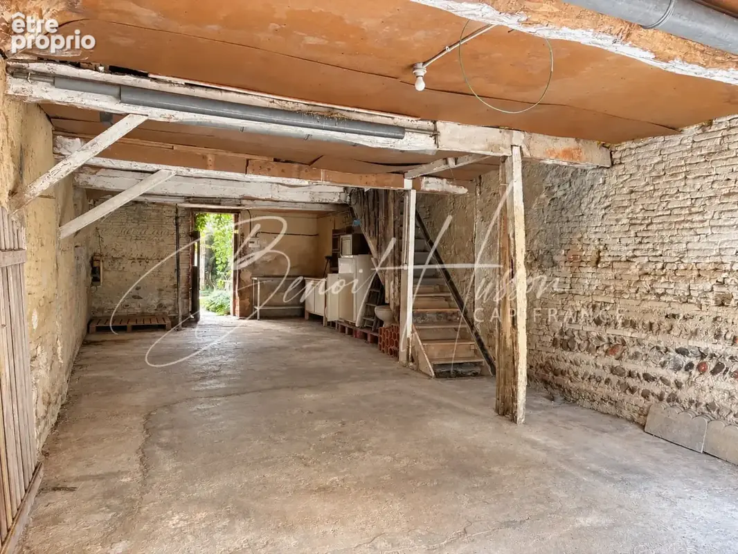 Maison de ville de 130m² avec cour, garage et dépendance - photo 13