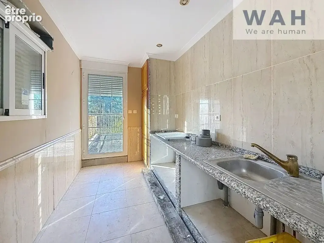 Maison 390m2 - Gros potentiel - Piscine - Terrain 1663m2 - S - photo 22