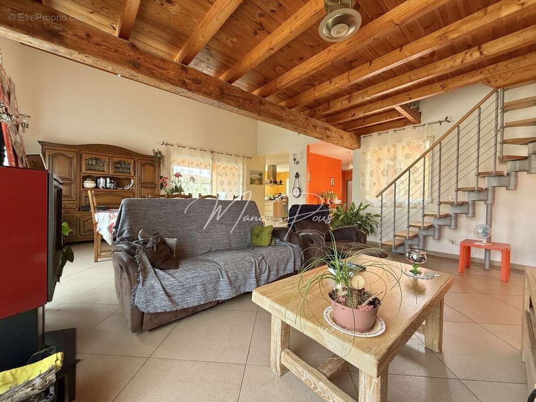 Maison 158 m² à Vinca  - photo 6