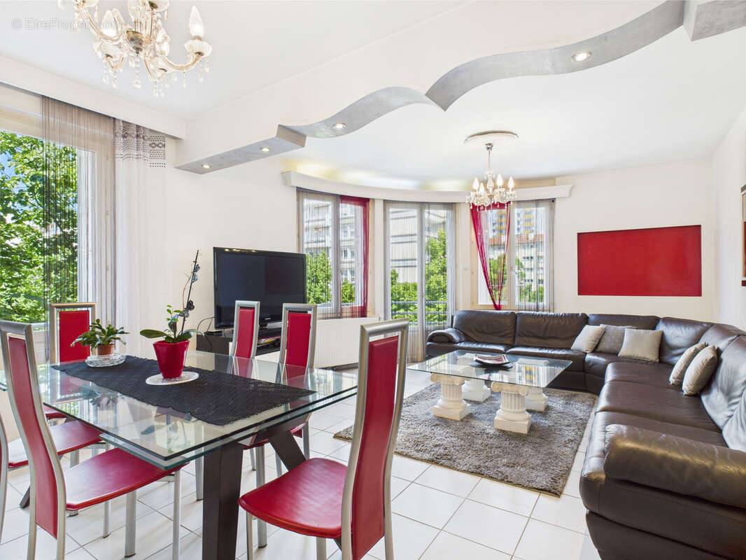 Appartement à SAINT-ETIENNE