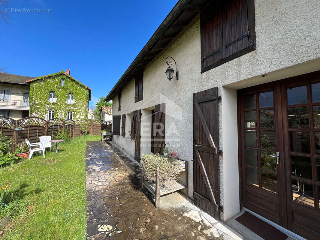 Maison à ROQUEFORT