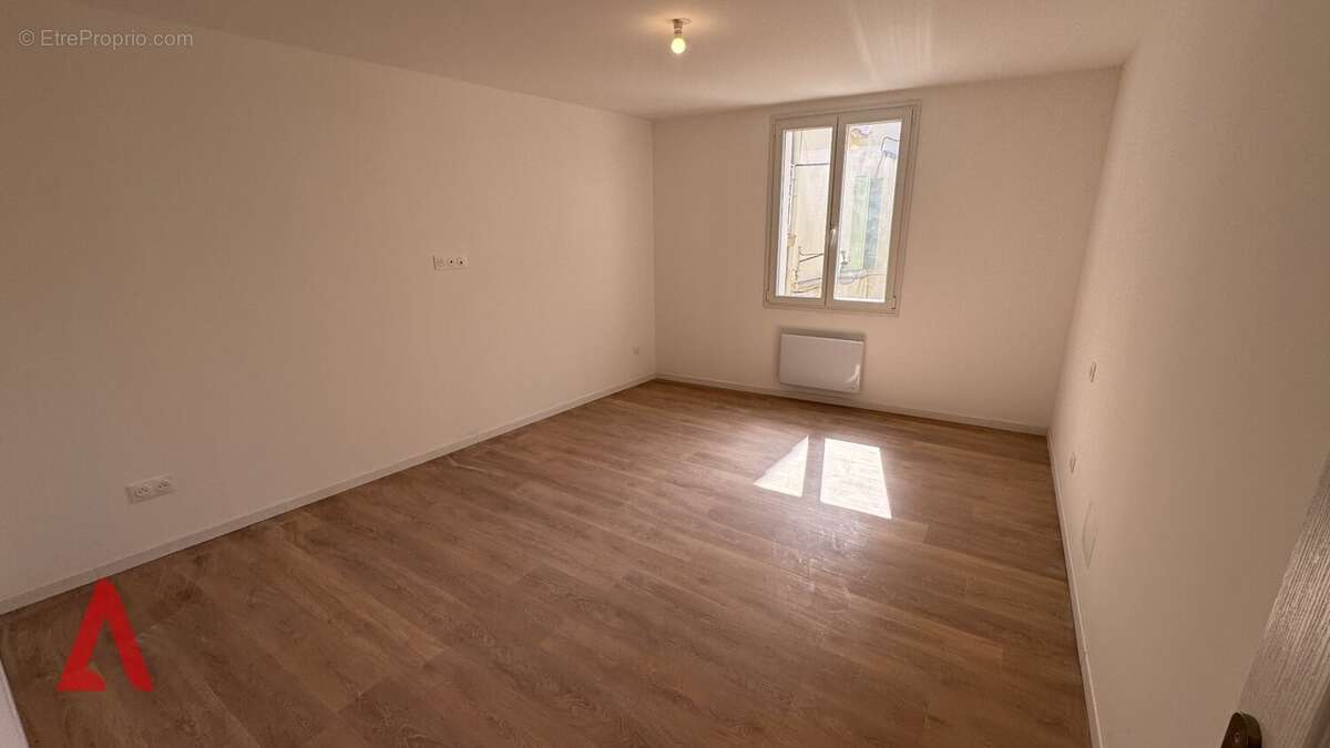Maison à ROUJAN