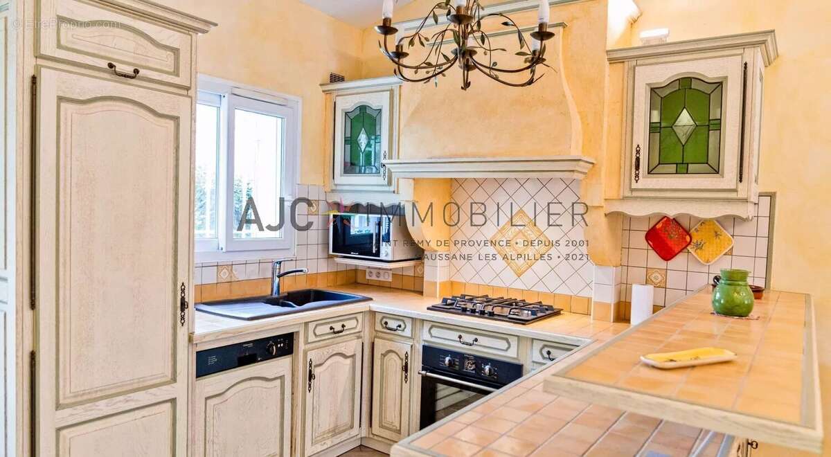 Maison à SAINT-REMY-DE-PROVENCE