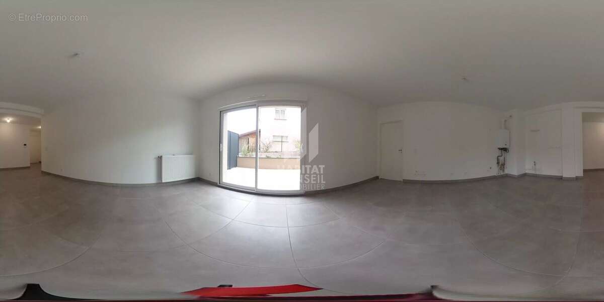 Appartement à BOURGOIN-JALLIEU