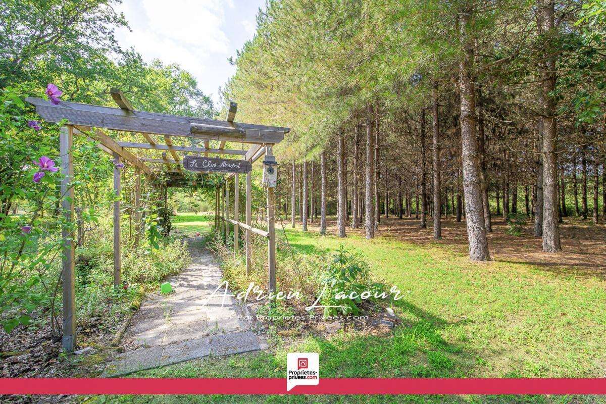 Maison à LASSAY-SUR-CROISNE