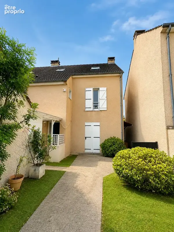 Maison à NANDY