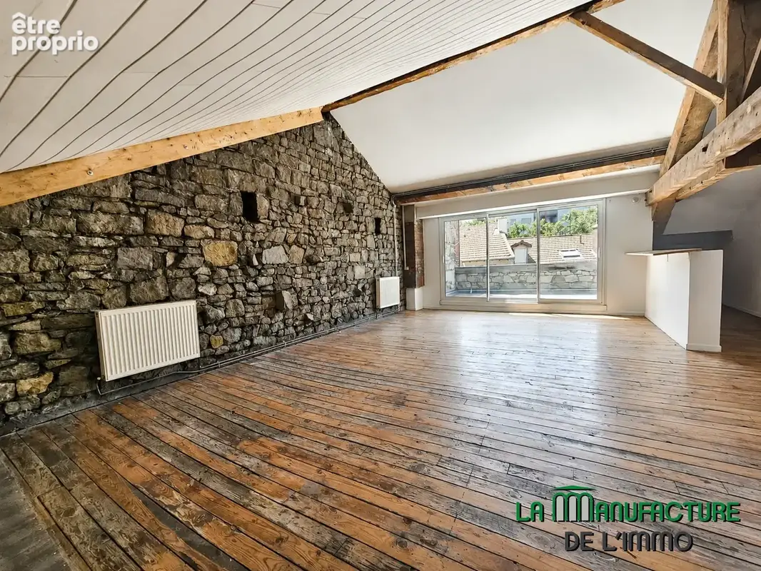 Appartement de type f3 de caractere 71,01 m2 carrez (109,91 m2 au sol) + terrasse - prox. chateaucreux - ideal - photo 4