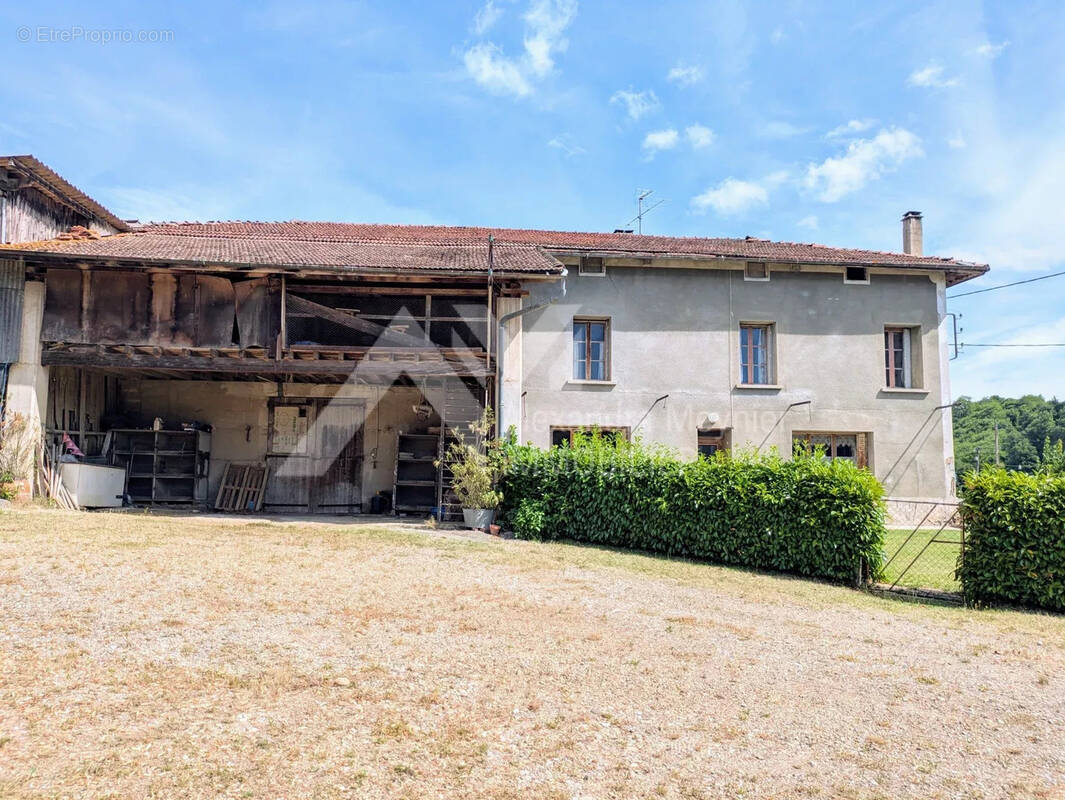 Maison à SAINT-BONNET-DE-CHAVAGNE