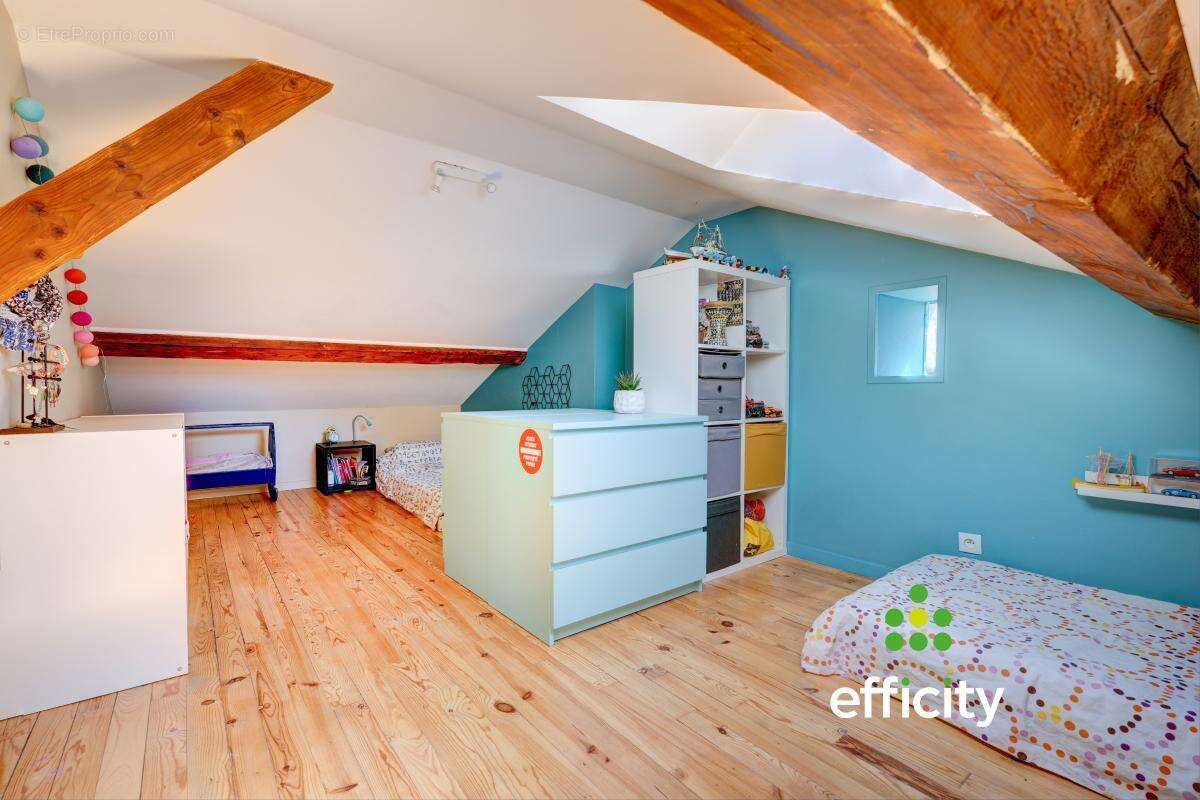 Appartement à OULLINS