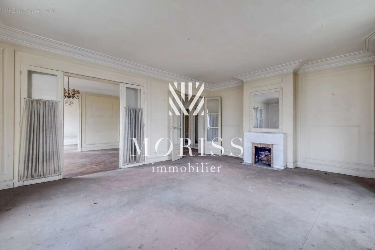 Appartement à NEUILLY-SUR-SEINE