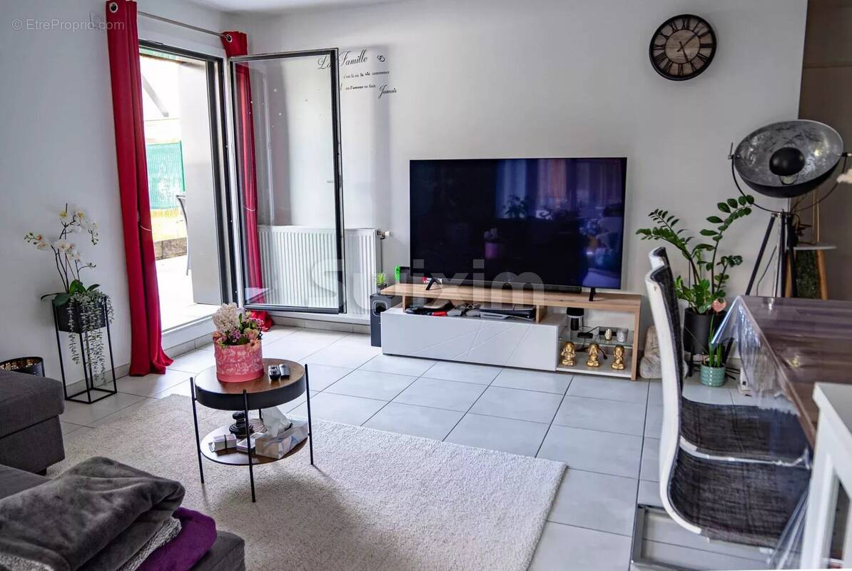 Appartement à CHENS-SUR-LEMAN