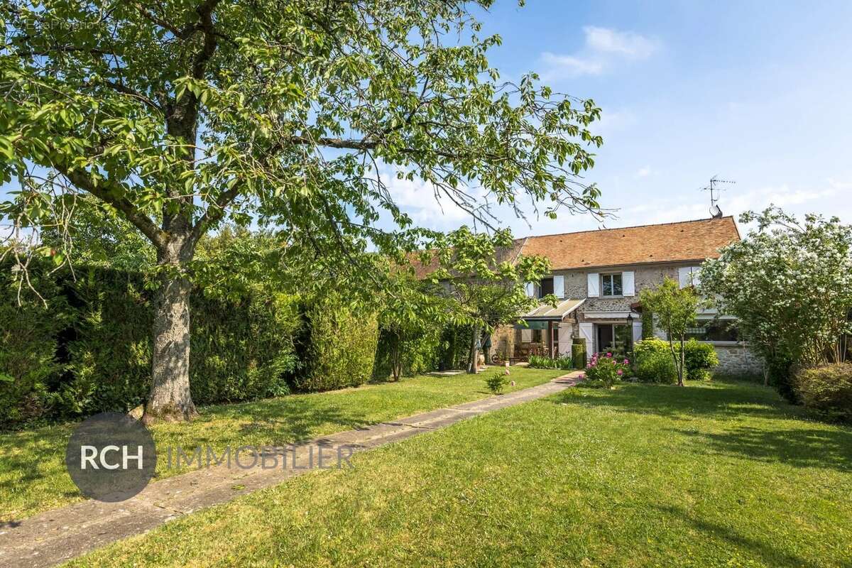 Maison à MONTFORT-L&#039;AMAURY