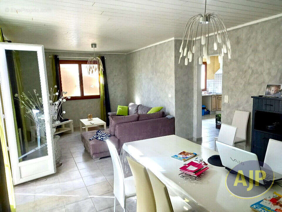 Maison à BREUILLET