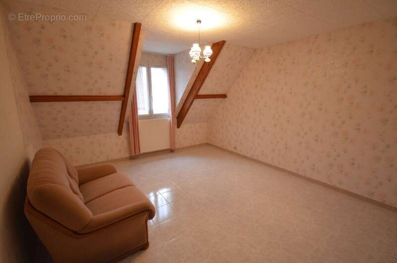 Maison à COULOMMIERS