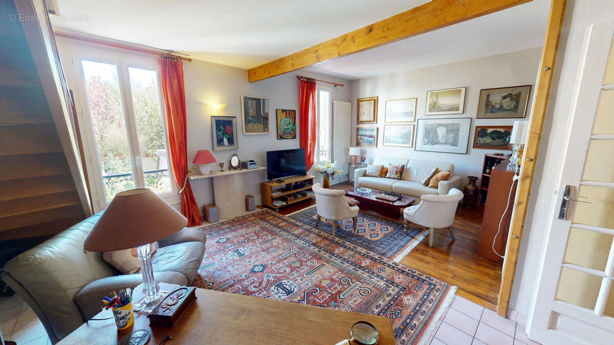 Maison à IVRY-SUR-SEINE