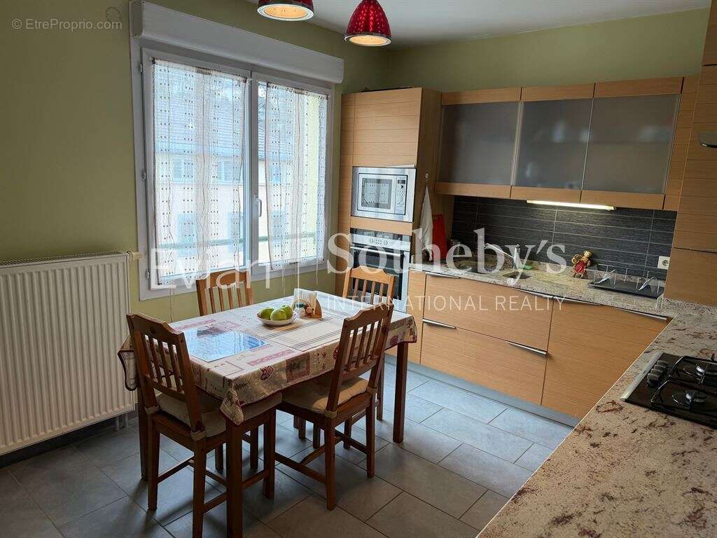Appartement à EVIAN-LES-BAINS