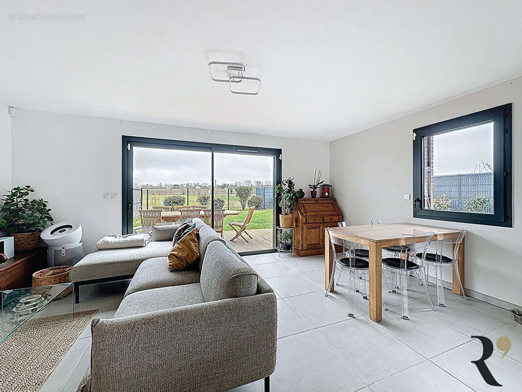 Maison à DREMIL-LAFAGE